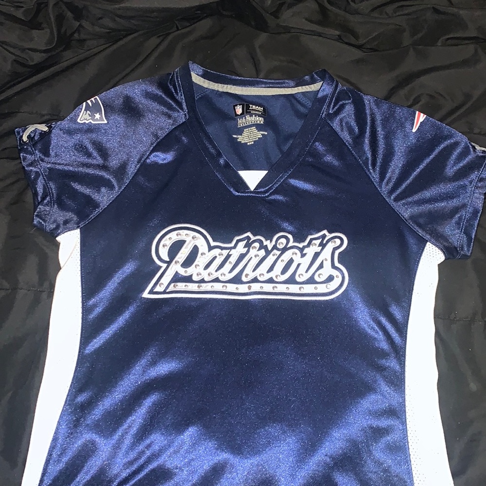 Patriots team apparel women’s size medium